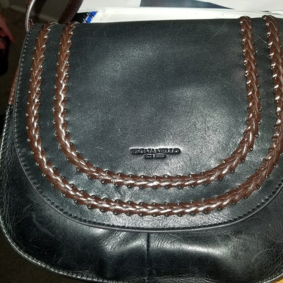 Tignanello Handbags - SALE Crossbody Genuine Leather Tignanello Purse